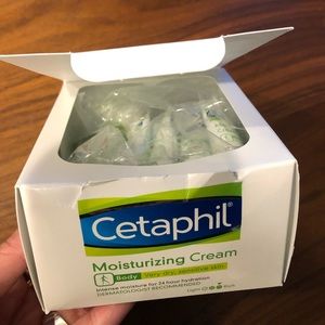 (10) Travel Size Cetaphil Moisturizing Creams